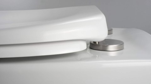 Miska WC z deską bezkołnierzowa Miska WC z deską bezkołnierzowa