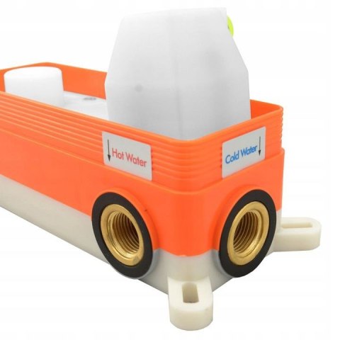 BATERIA WANNOWA PODTYNKOWA LUNGO ZŁOTA + BOX BATERIA WANNOWA PODTYNKOWA LUNGO ZŁOTA + BOX