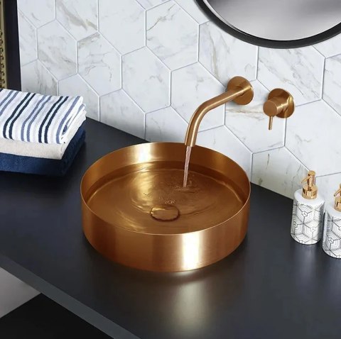 BATERIA UMYWALKOWA PODTYN LUNGO MIEDŹ SZCZOT + BOX BATERIA UMYWALKOWA PODTYN LUNGO MIEDŹ SZCZOT + BOX