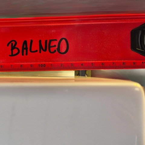 II gatunek Wanna wolnostojąca narożna prawa AVOLA WHITE - 160 x 75