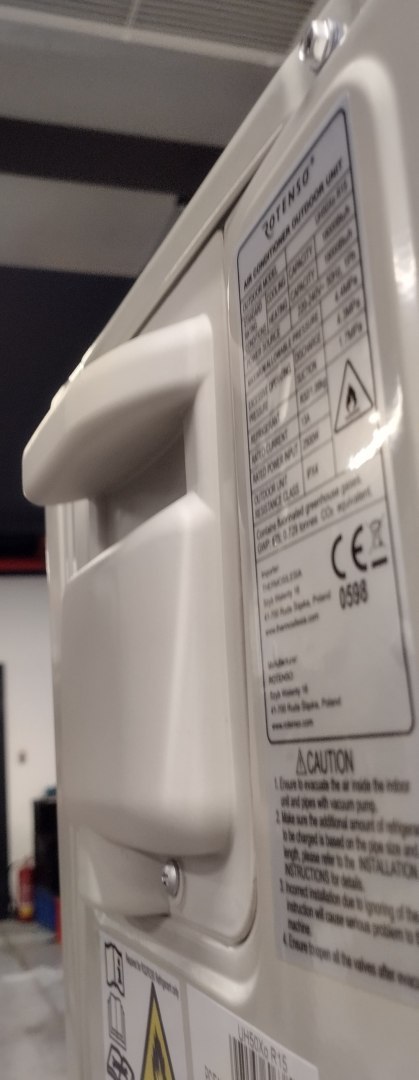 Wyprzedaż (WB181) Klimatyzator ROTENSO UKURA UH50Xo R15 j.zew.