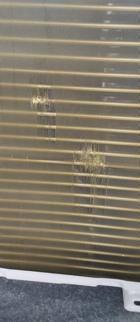 Wyprzedaż (WB182) Klimatyzator ROTENSO RONI R70Xo R17 j.zewn.