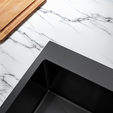ZLEWOZMYWAK FIN BLACK